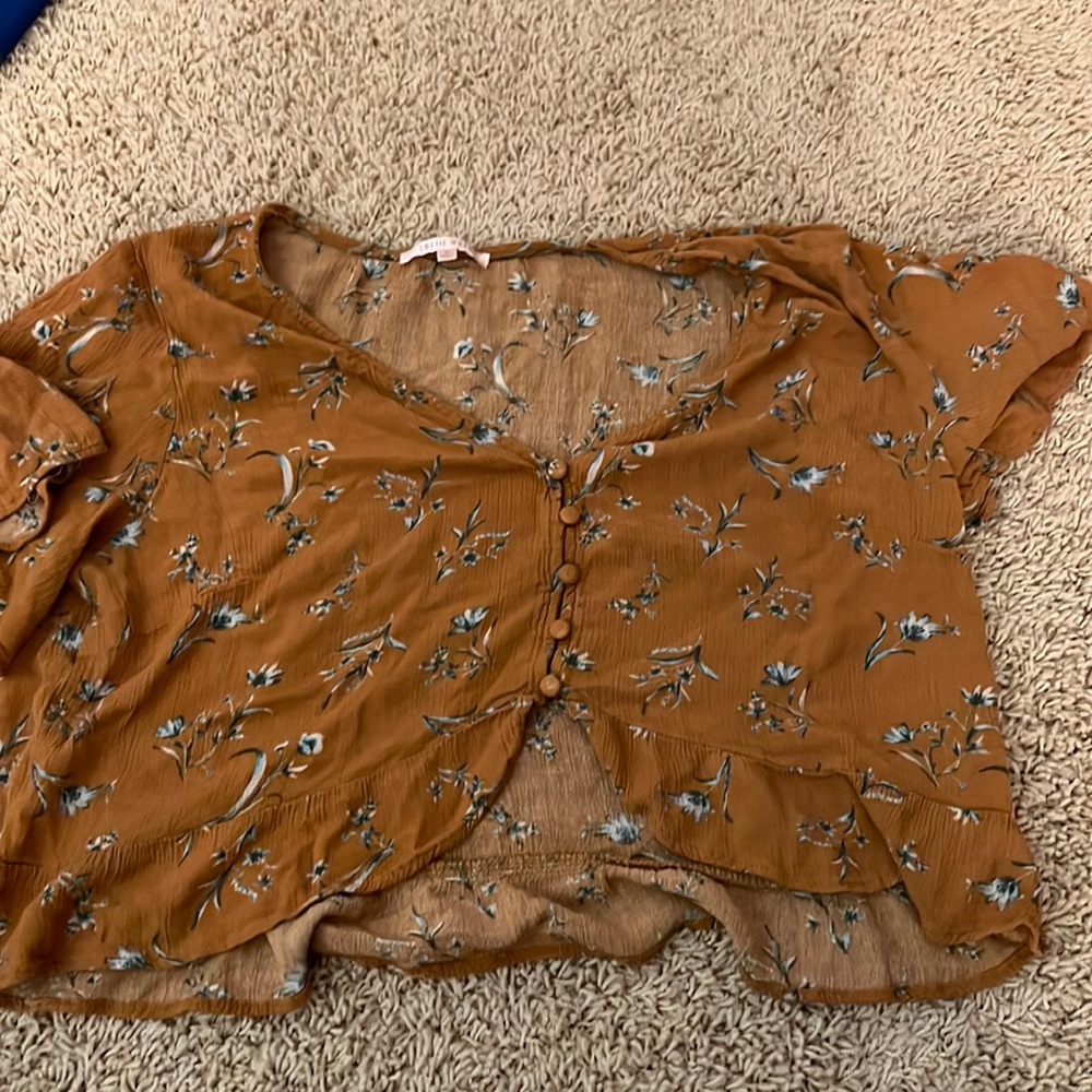 flowy top, mustard yellow, small flower print, comfy
